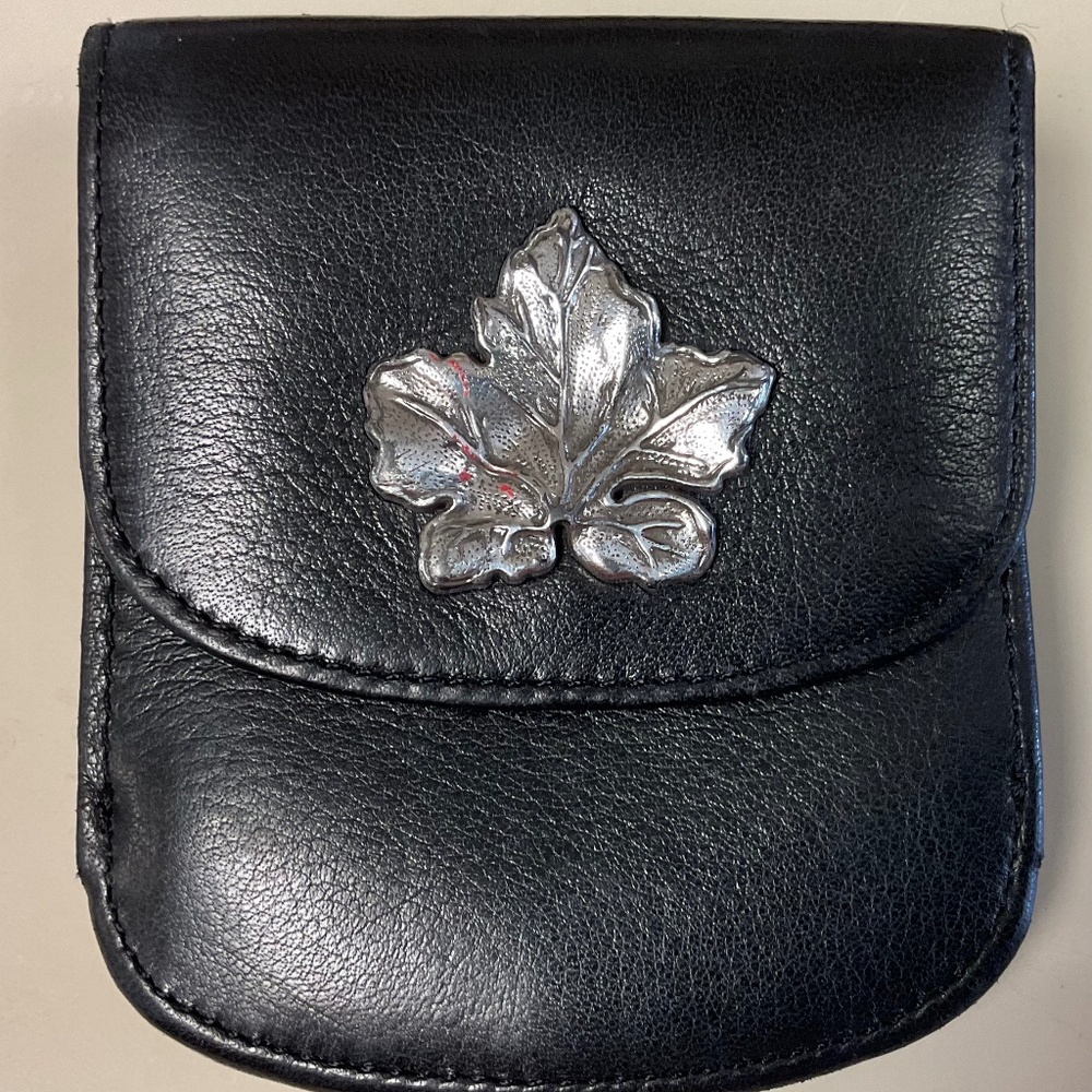 Vintage BRIGHTON Small Bifold WALLET Soft Leather Black Silver Leaf Medallion